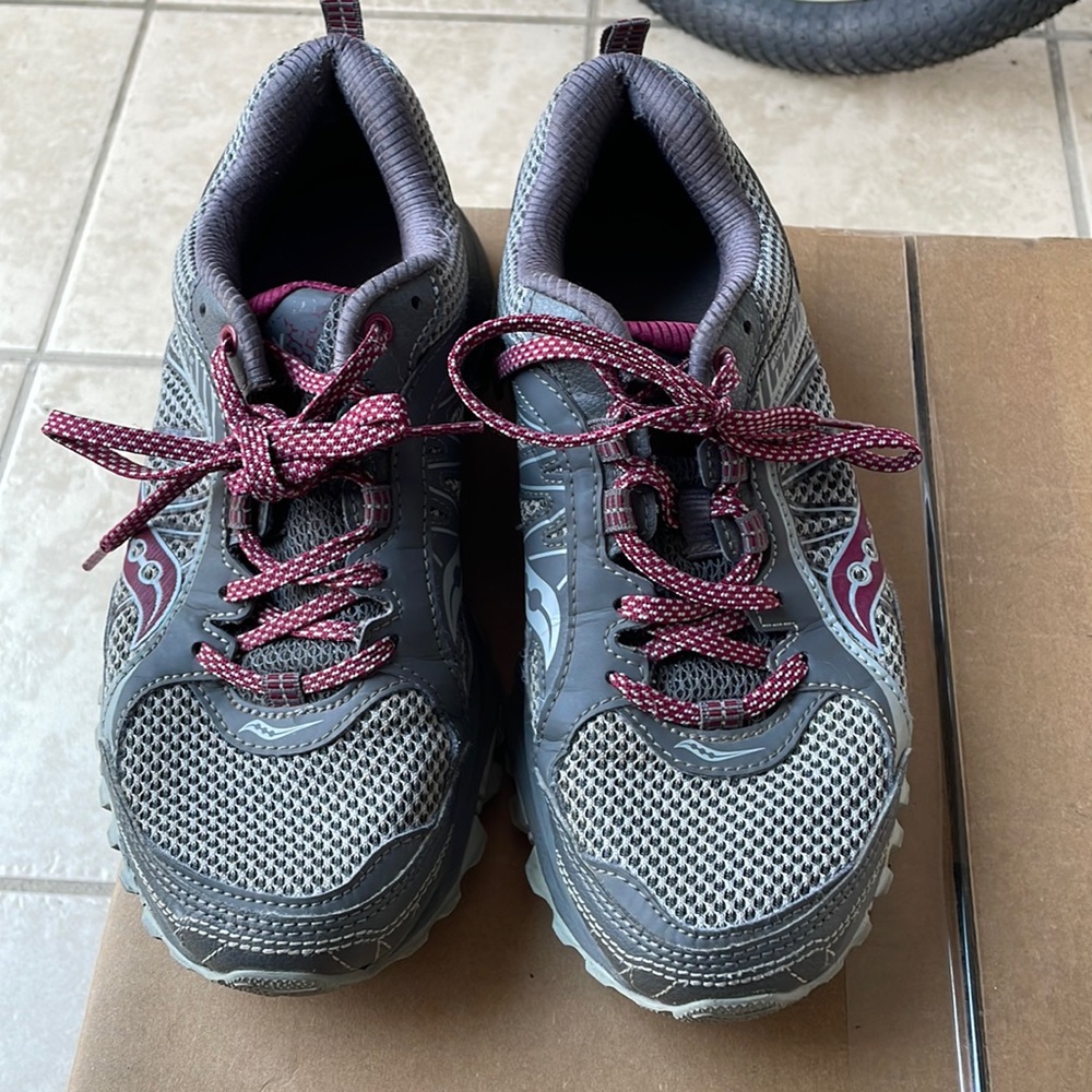 Saucony excursion sneakers